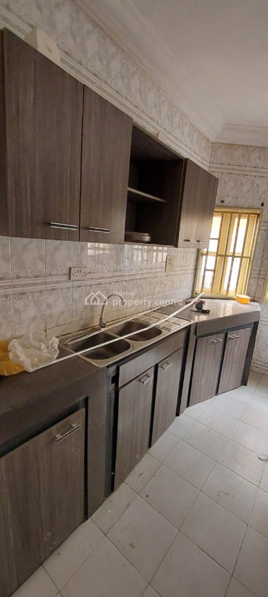 Newly Renovated 3 Bedroom Flat, Idado, Lekki, Lagos, Flat / Apartment for Rent