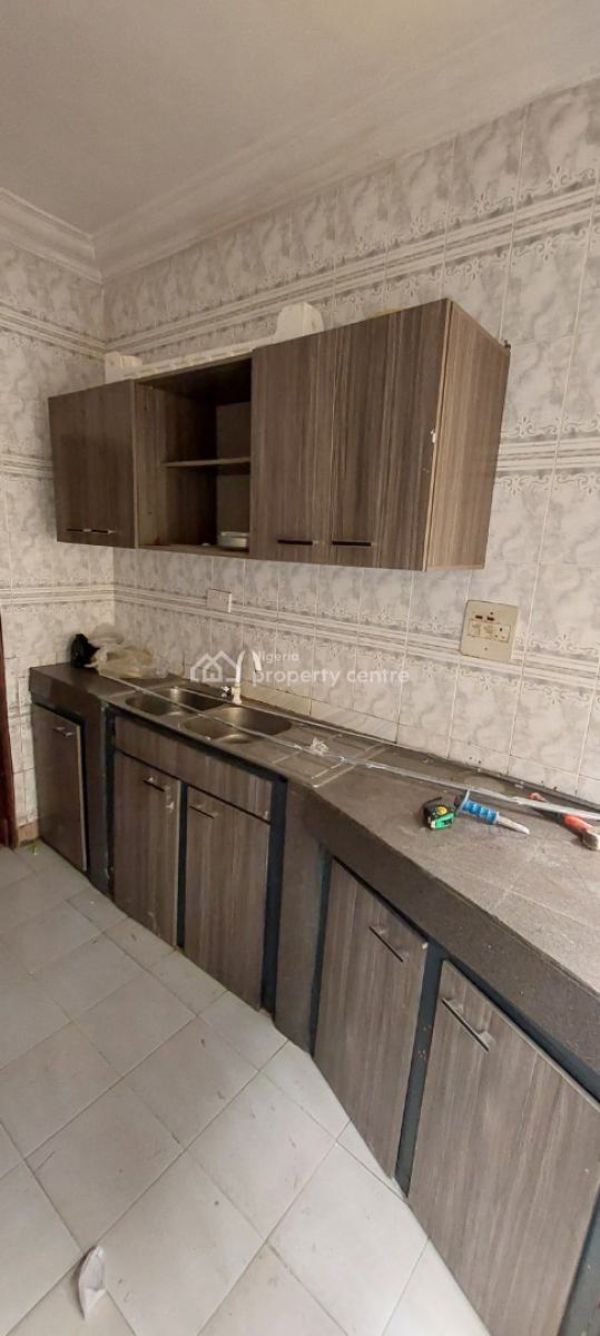 Newly Renovated 3 Bedroom Flat, Idado, Lekki, Lagos, Flat / Apartment for Rent