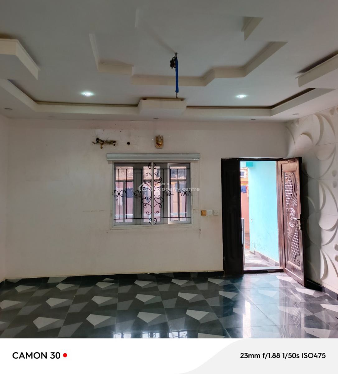 Give Away 3 Bedroom Flat with Band a Light, Isolo, Lagos, Flat / Apartment for Rent