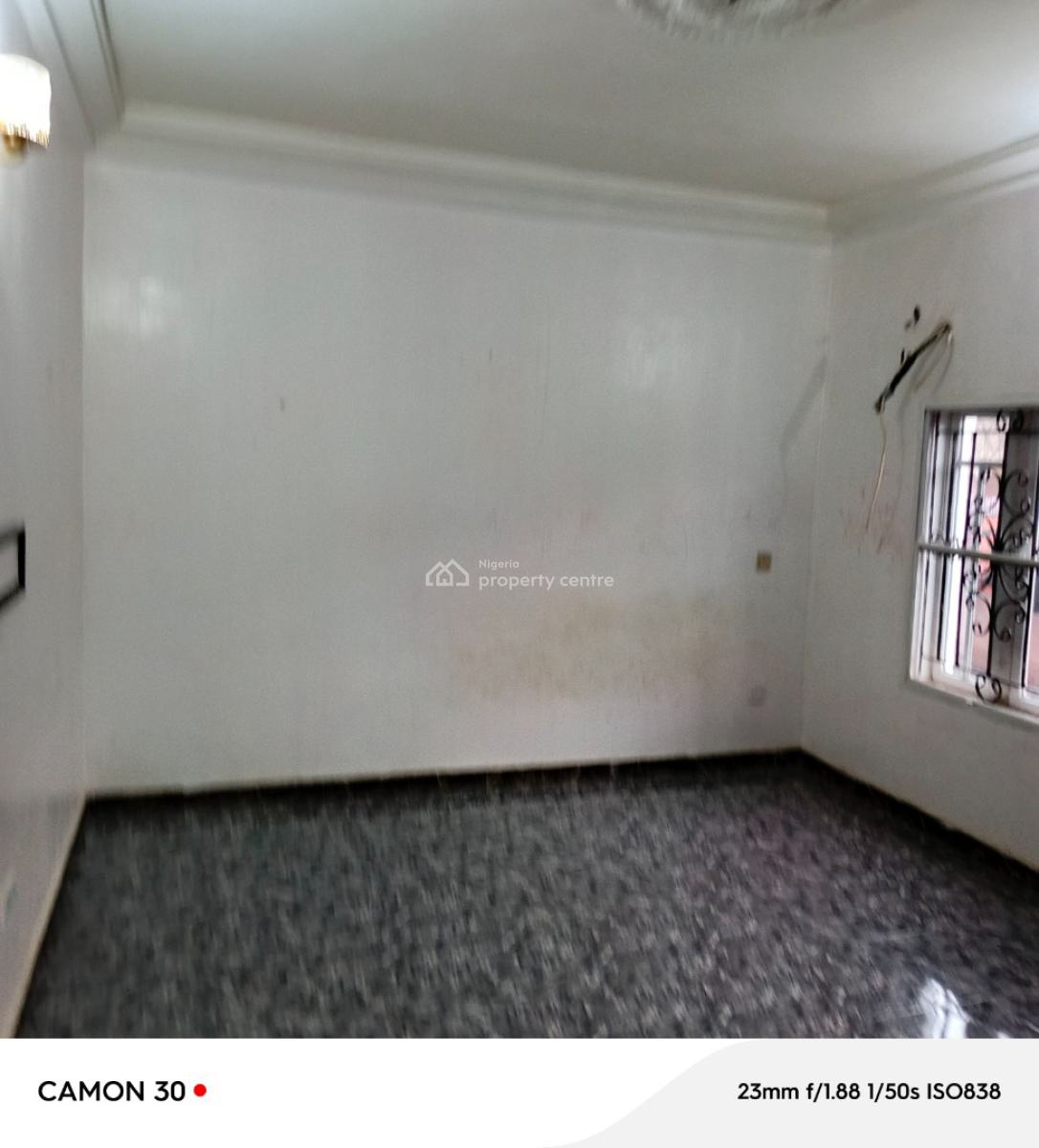 Give Away 3 Bedroom Flat with Band a Light, Isolo, Lagos, Flat / Apartment for Rent