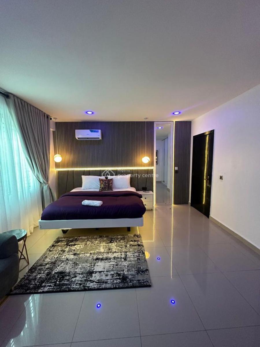 2 Bedroom Apartment with Snooker, Swimming Pool and Ps5, Lekki Phase 1, Lekki, Lagos, Flat / Apartment Short Let