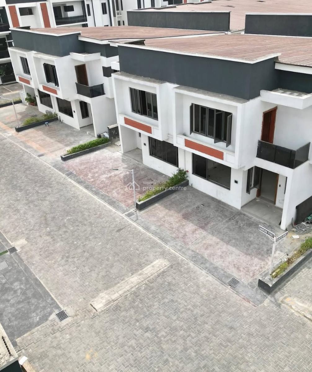 4 Bedroom Semi Detached Duplex with Swimming Pool, Ologolo, Lekki, Lagos, Semi-detached Duplex for Rent