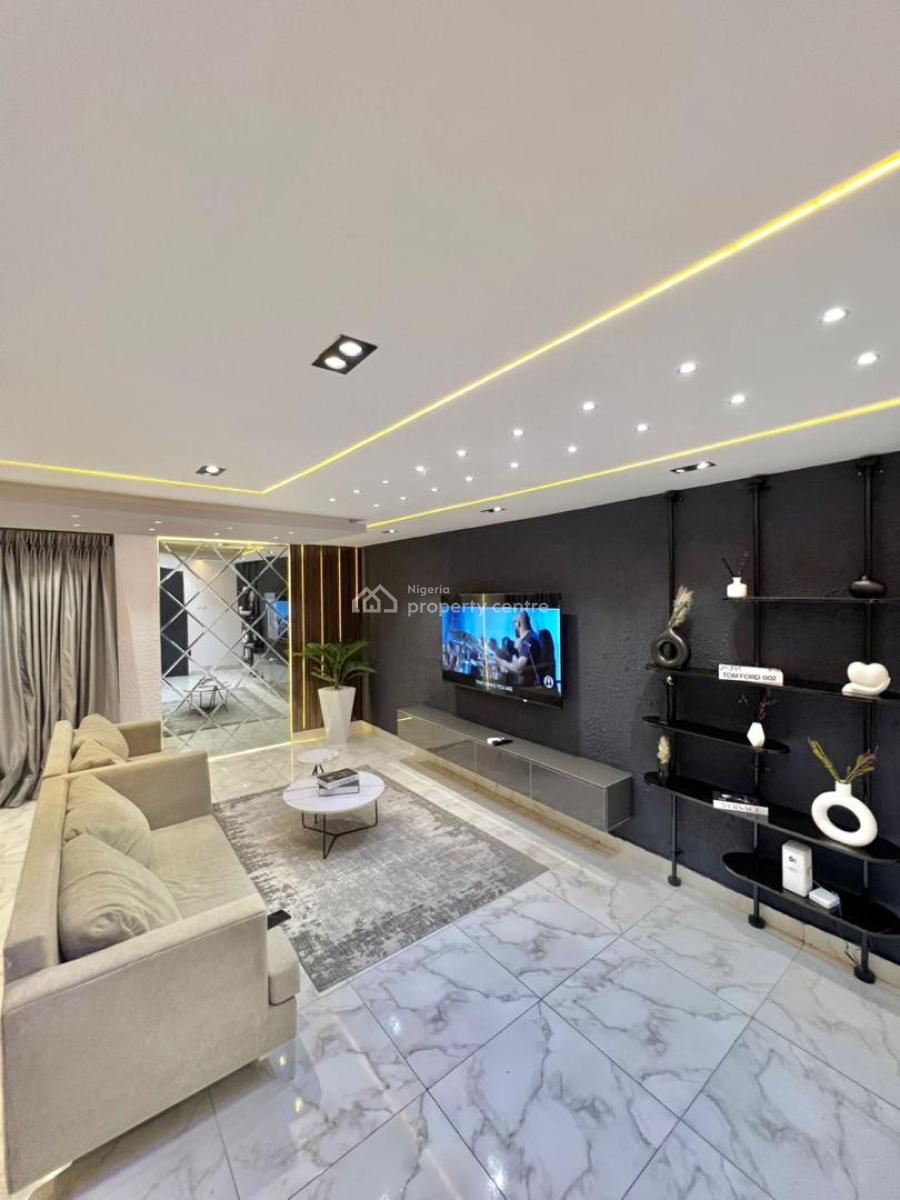 Brand New Automated One Bedroom with a Cityview Has a Pool and Ps5, Lekki Phase 1, Lekki, Lagos, Flat / Apartment Short Let