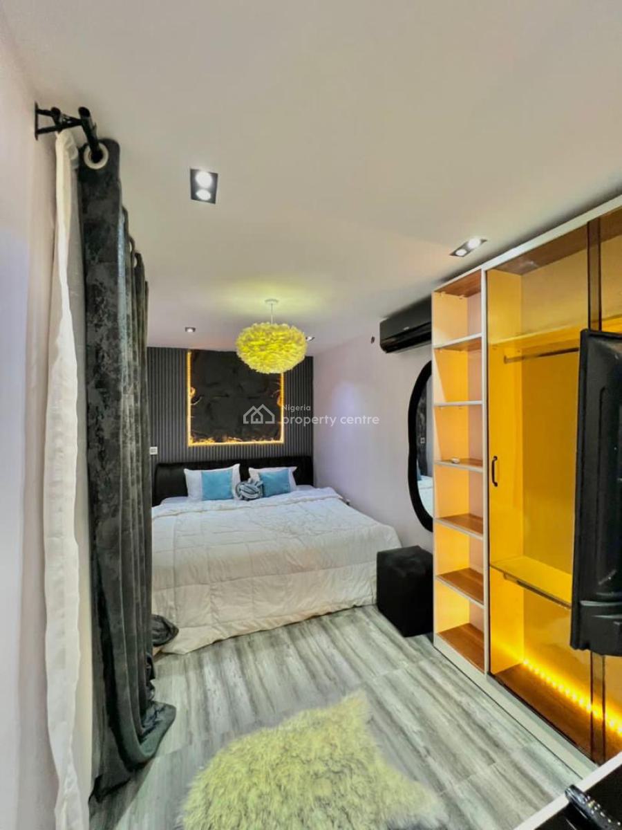 Brand New Automated One Bedroom with a Cityview Has a Pool and Ps5, Lekki Phase 1, Lekki, Lagos, Flat / Apartment Short Let