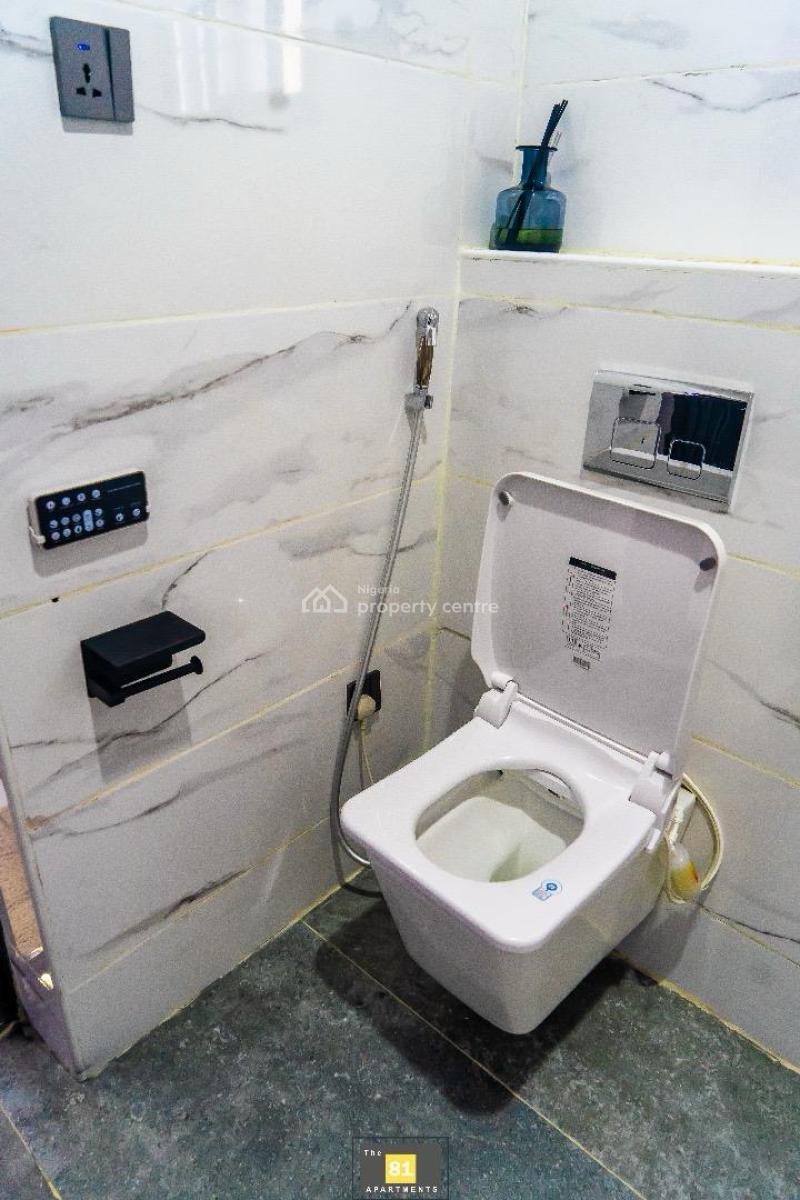 Newly Listed Luxury 2 Bedroom Apartment, Yaba, Lagos, Flat / Apartment Short Let
