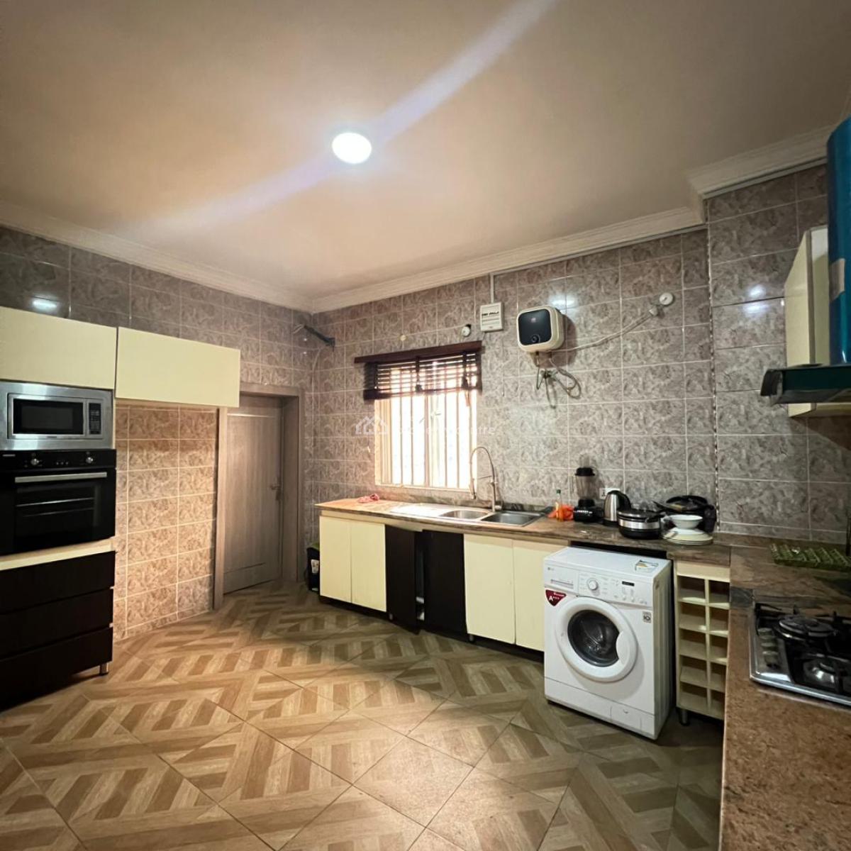 Fully Furnished 3bedrooms Apartment with Bq, Ikate Lekki, Ikate, Lekki, Lagos, Flat / Apartment for Rent