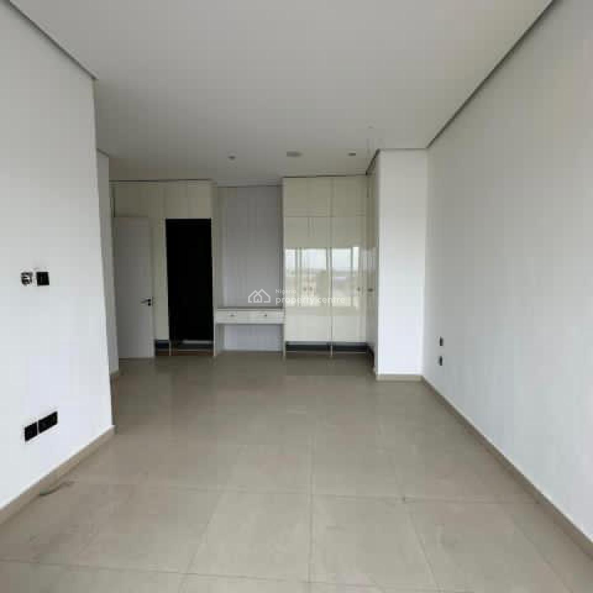 3bedrooms Apartment with Bq, Elevator, Swimming Pool and Gym, Lekki, Lekki Phase 1, Lekki, Lagos, Flat / Apartment for Rent