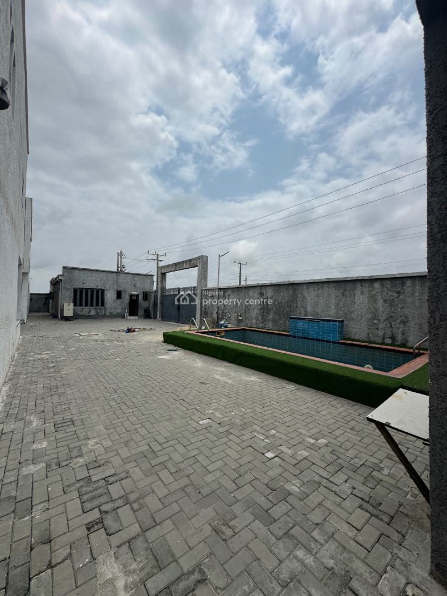 Newly Built Distress  4 Bedroom Duplex Terrace with Pool Gym, Orchid Road Lekki, Lekki, Lagos, Terraced Duplex for Sale