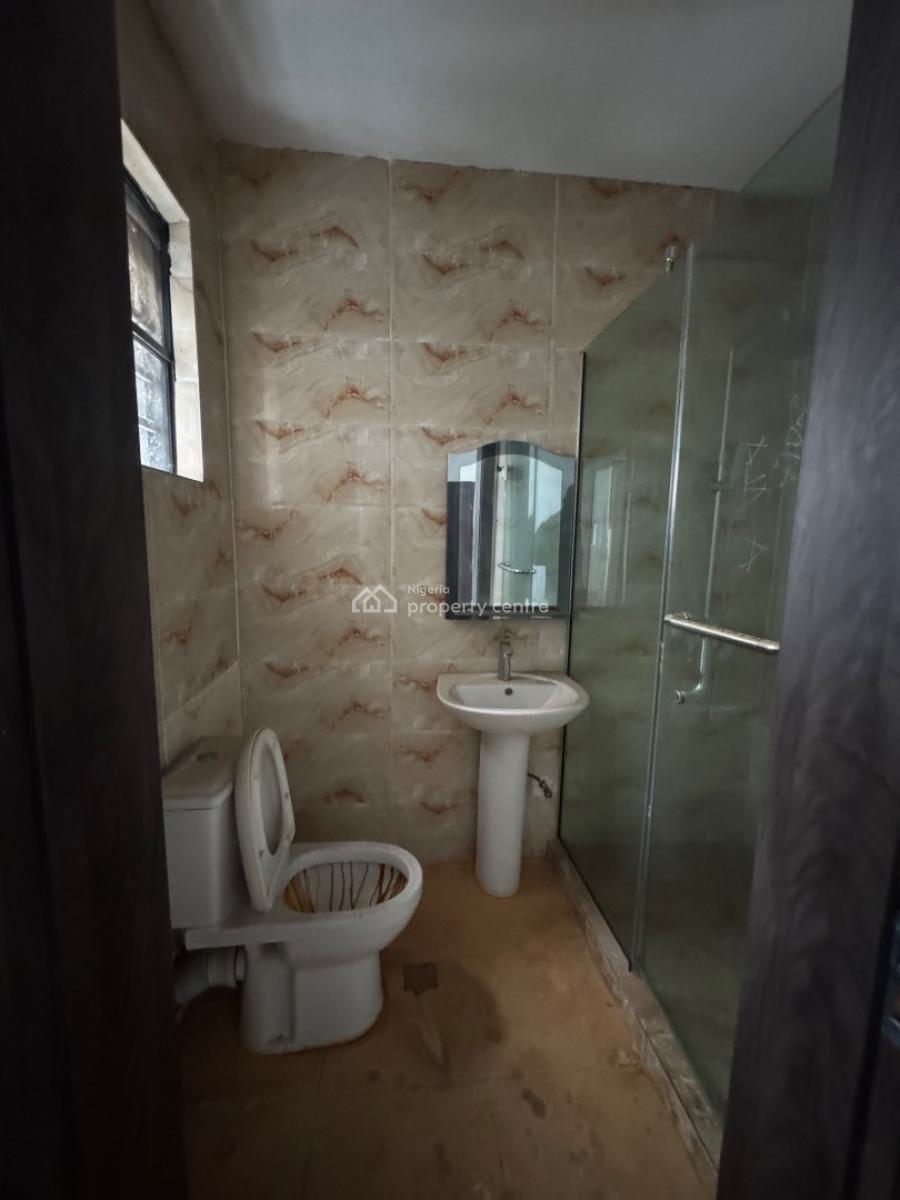 Newly Built Distress  4 Bedroom Duplex Terrace with Pool Gym, Orchid Road Lekki, Lekki, Lagos, Terraced Duplex for Sale