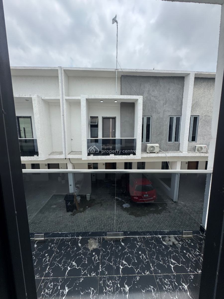 Newly Built Distress  4 Bedroom Duplex Terrace with Pool Gym, Orchid Road Lekki, Lekki, Lagos, Terraced Duplex for Sale