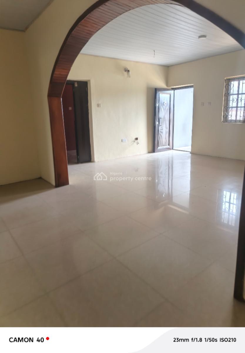 Spacious 3 Bedroom Flat Upstairs, Badore, Ajah, Lagos, Flat / Apartment for Rent