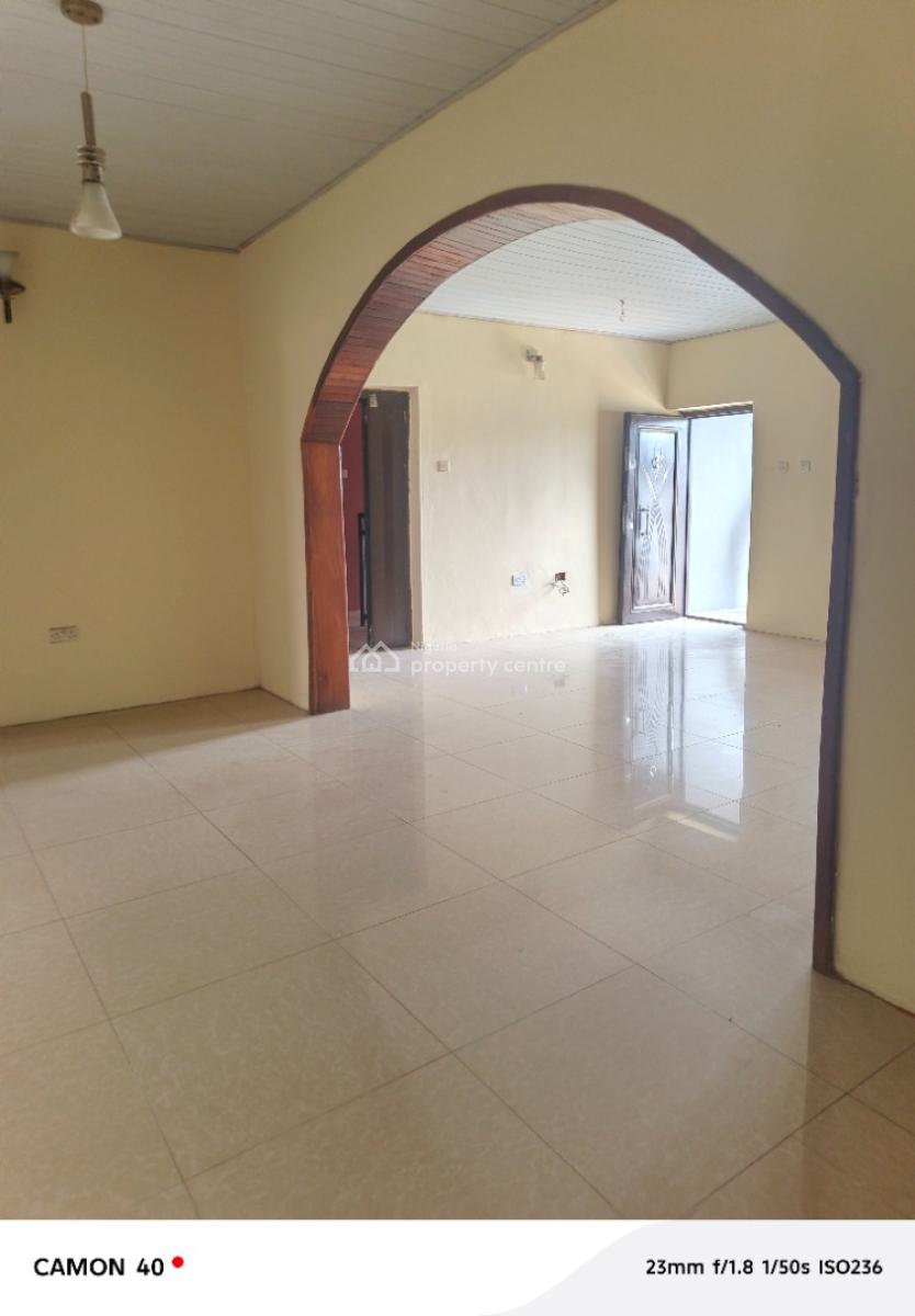 Spacious 3 Bedroom Flat Upstairs, Badore, Ajah, Lagos, Flat / Apartment for Rent