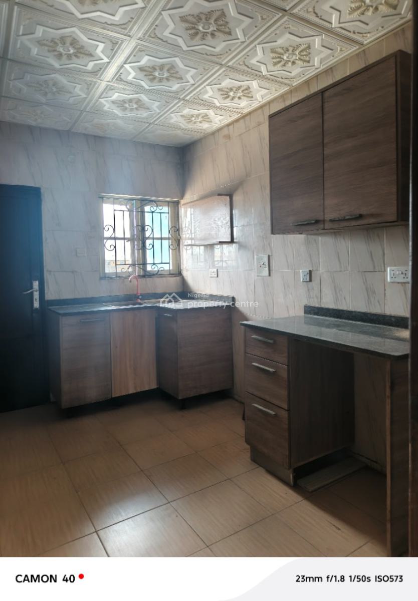 Spacious 3 Bedroom Flat Upstairs, Badore, Ajah, Lagos, Flat / Apartment for Rent