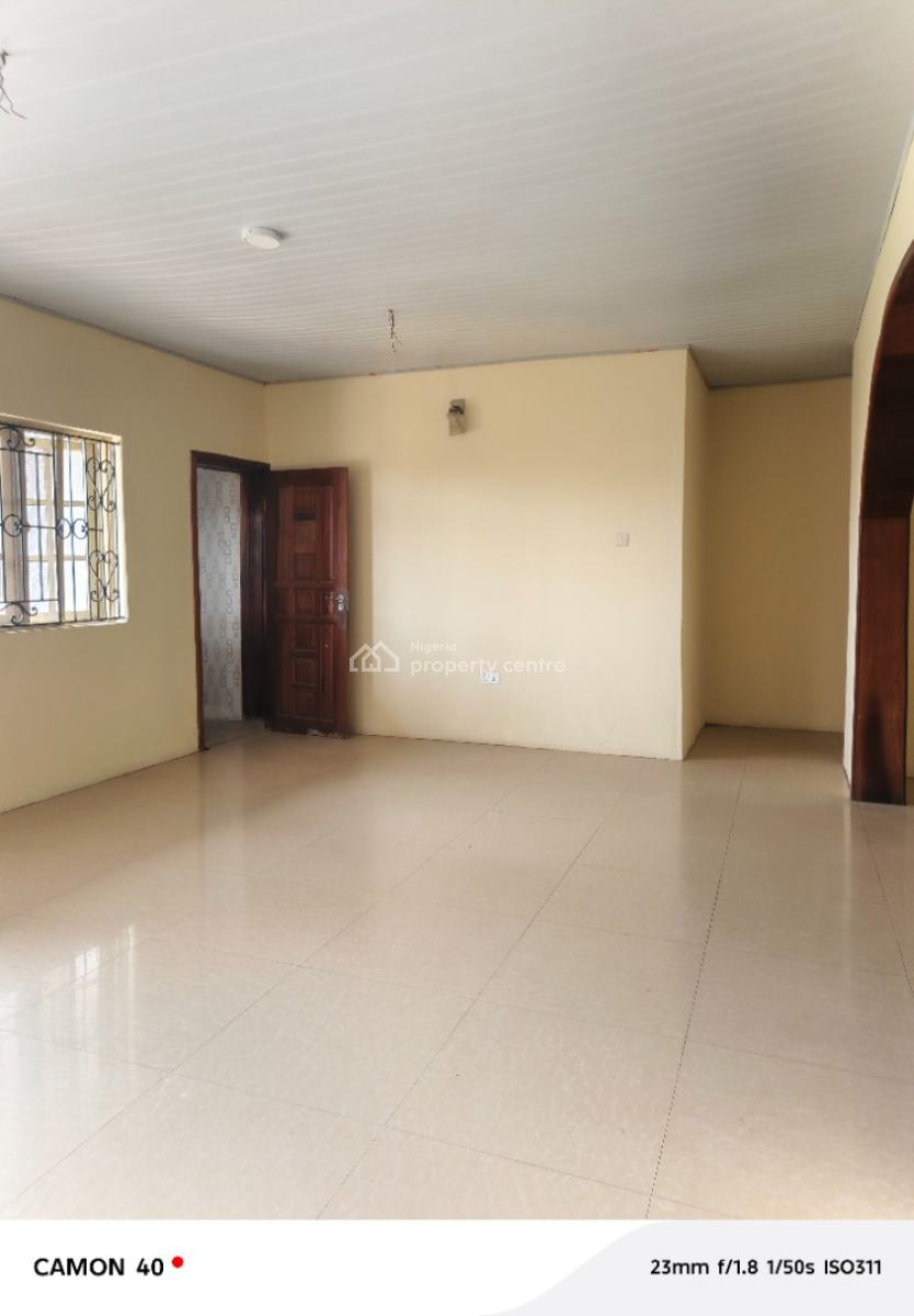 Spacious 3 Bedroom Flat Upstairs, Badore, Ajah, Lagos, Flat / Apartment for Rent