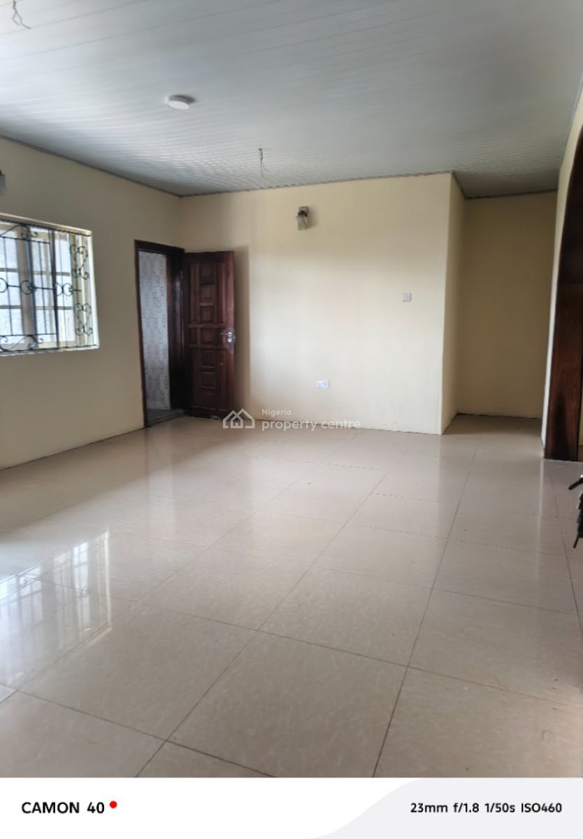 Spacious 3 Bedroom Flat Upstairs, Badore, Ajah, Lagos, Flat / Apartment for Rent