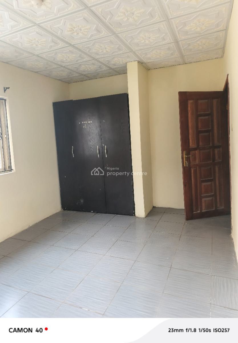 Spacious 3 Bedroom Flat Upstairs, Badore, Ajah, Lagos, Flat / Apartment for Rent