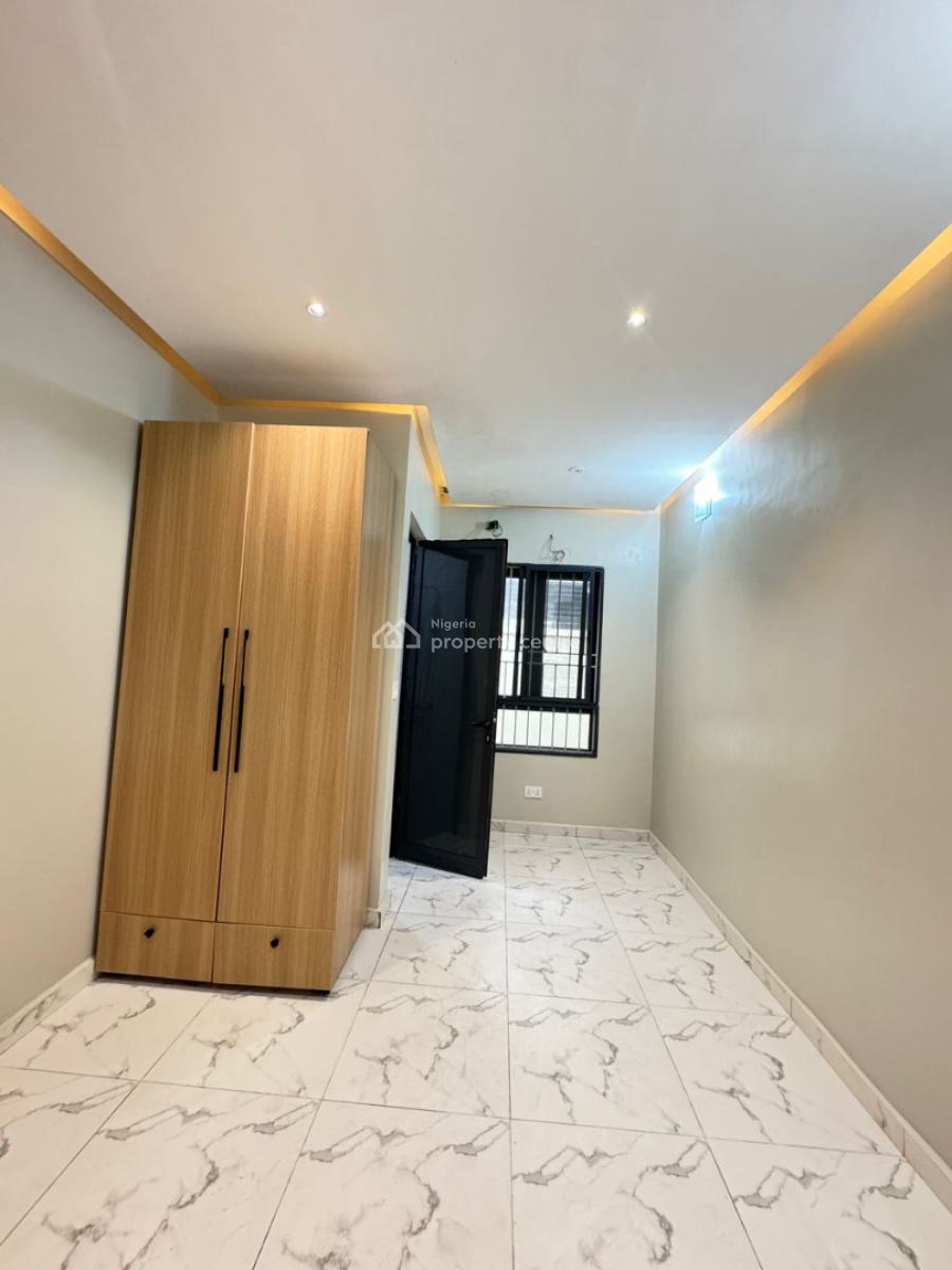 7-unit Apartment Block, Lekki Phase 1, Lekki, Lagos, House for Rent