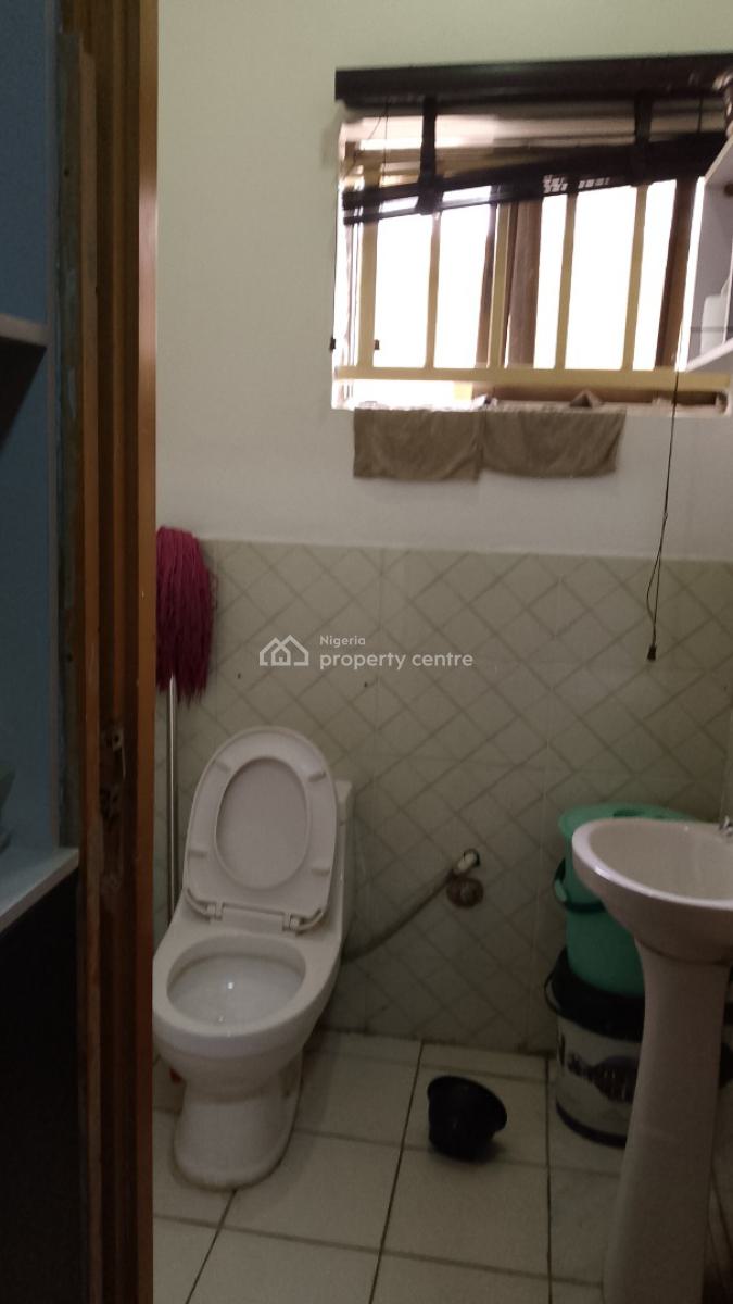 2 Rooms Office Space (40sqm) First Floor, Off Ademola Adetokunbo, Wuse 2, Abuja, Office Space for Rent