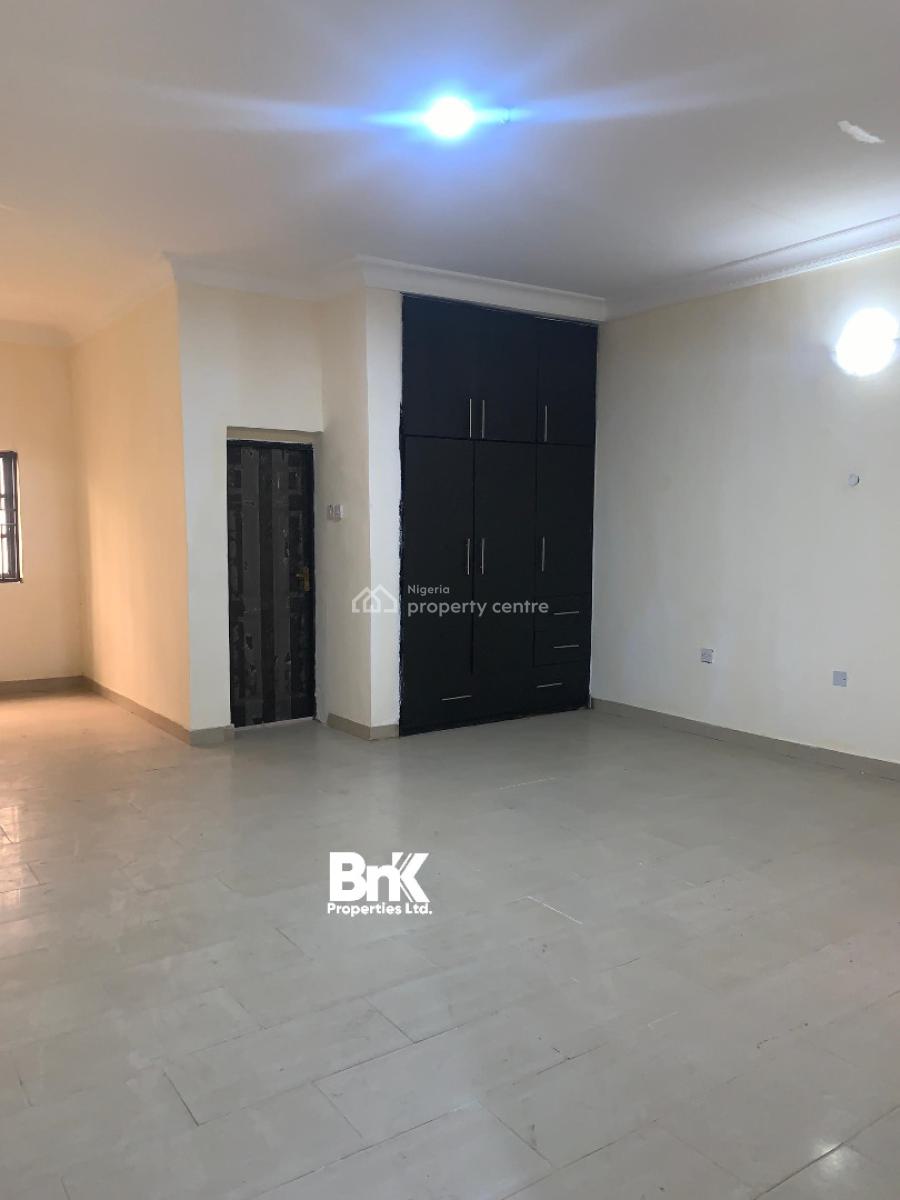 6 Bedroom Semi Detached Townhouse Available, Lekki Phase 1, Lekki, Lagos, Semi-detached Duplex for Rent