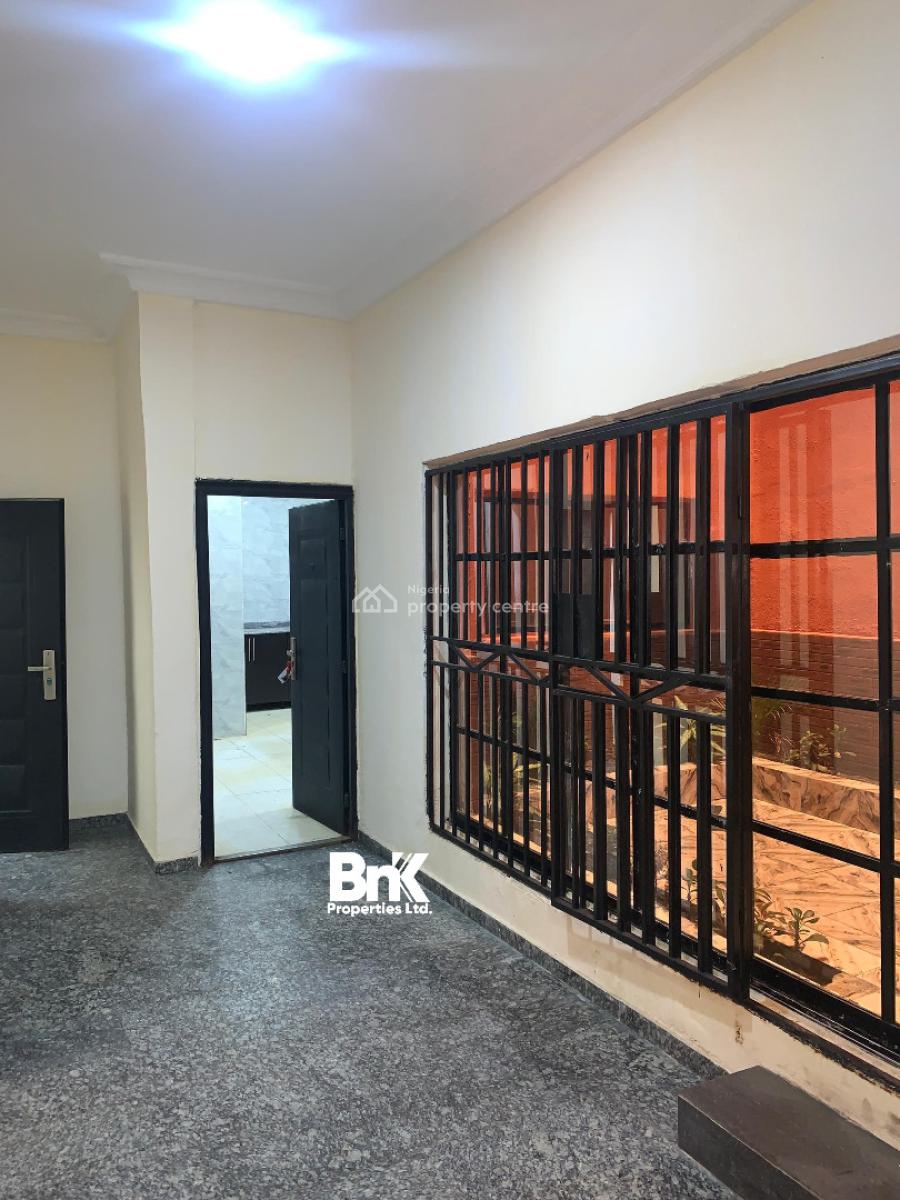 6 Bedroom Semi Detached Townhouse Available, Lekki Phase 1, Lekki, Lagos, Semi-detached Duplex for Rent