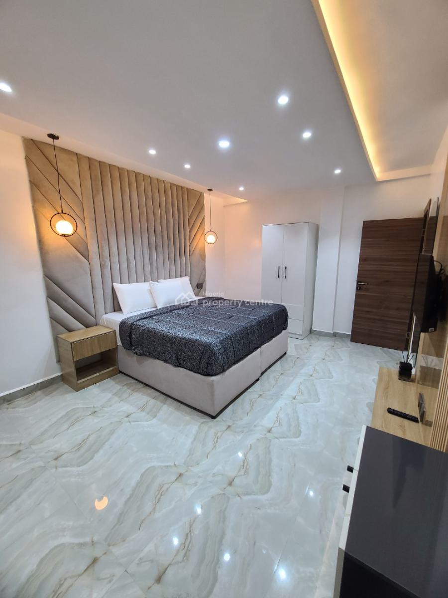 Luxury and Exquisite 2 Bedroom Apartment, Onike, Yaba, Lagos, Flat / Apartment Short Let