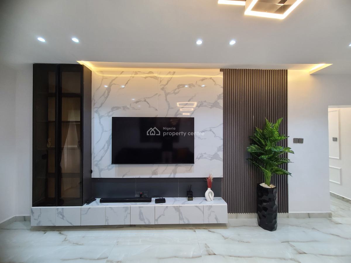 Luxury and Exquisite 2 Bedroom Apartment, Onike, Yaba, Lagos, Flat / Apartment Short Let
