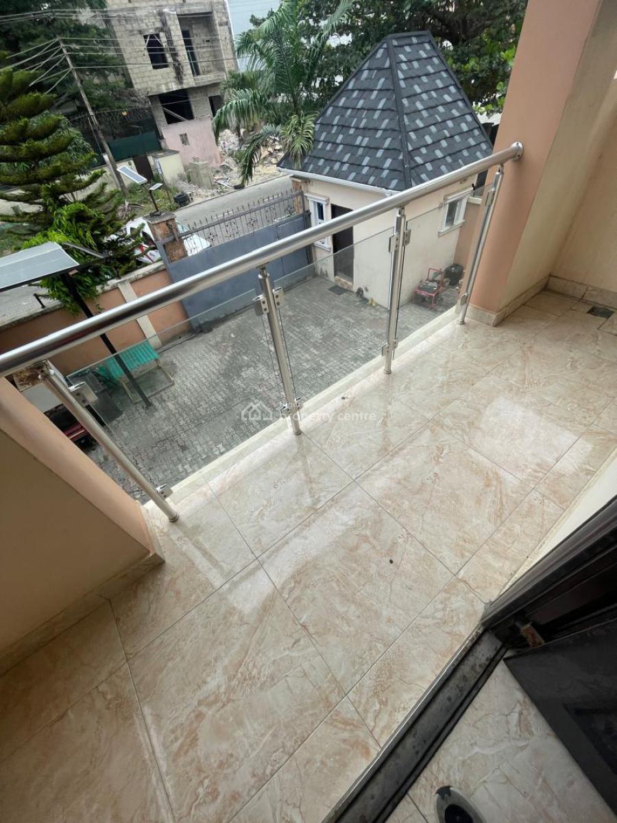 3 Bedroom Flat Upstairs, U3 Estate, Lekki Phase 1, Lekki, Lagos, Flat / Apartment for Rent