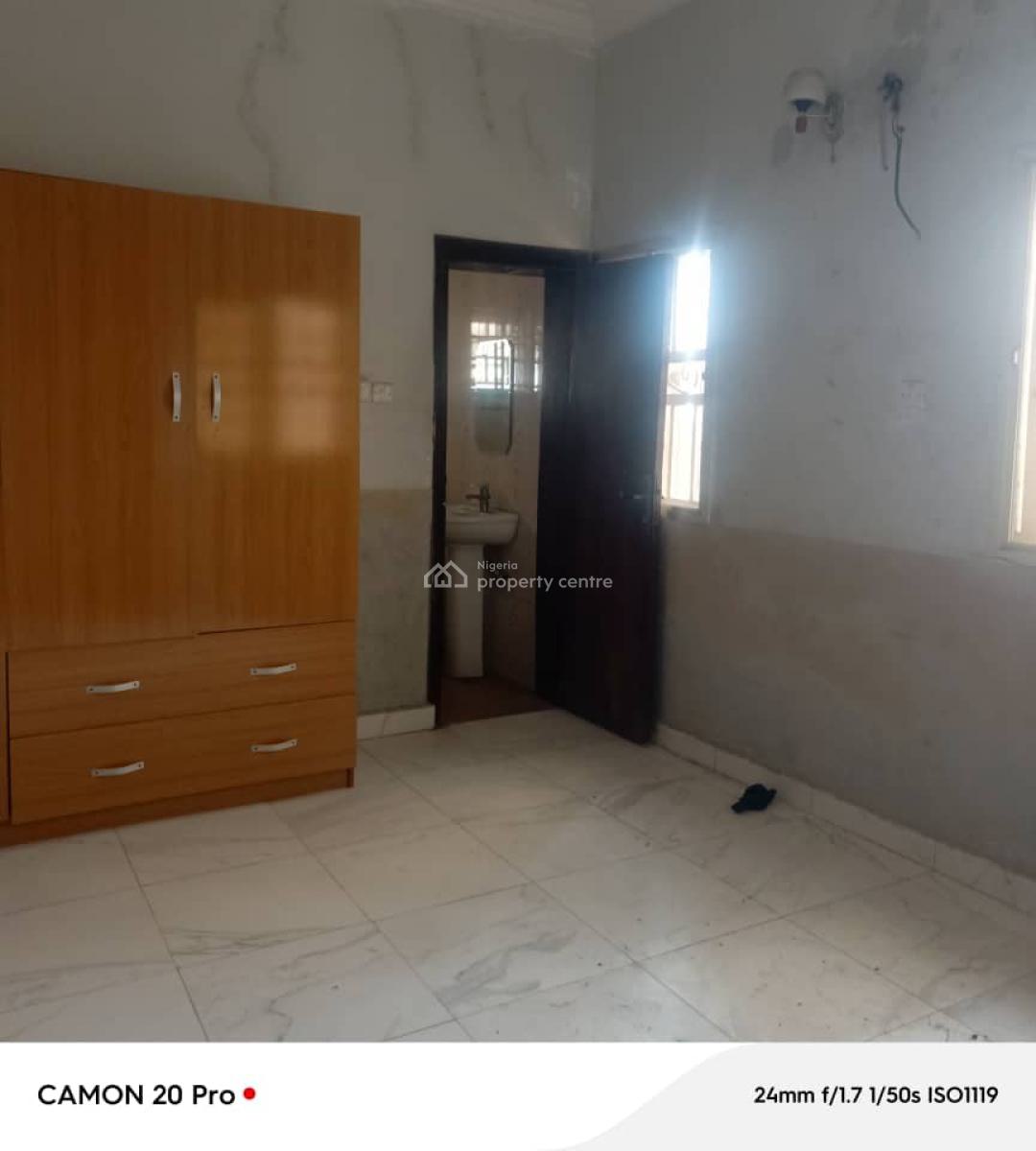 Luxury and Spacious 3 Bedroom Apartment in a Secured Area, Sangotedo, Ajah, Lagos, Flat / Apartment for Rent