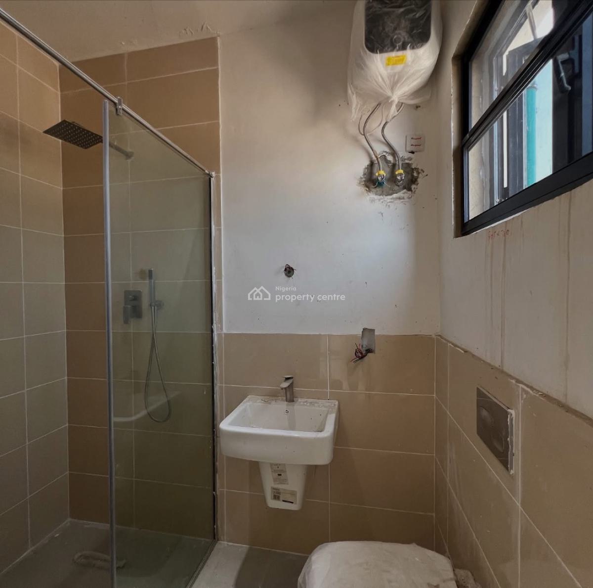 Serviced 2 and 3 Bedroom Apartments with Bq, Lekki Phase 1, Lekki, Lagos, Flat / Apartment for Sale