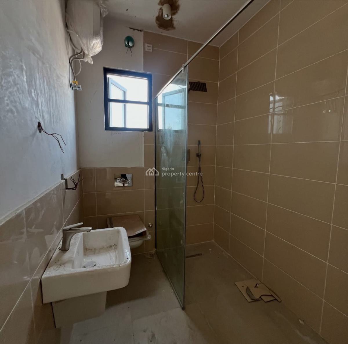 Serviced 2 and 3 Bedroom Apartments with Bq, Lekki Phase 1, Lekki, Lagos, Flat / Apartment for Sale