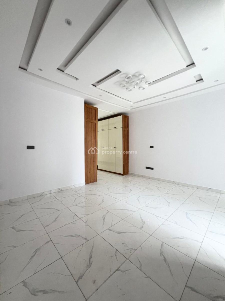 Luxurious 4bedrooms Terrace Duplex, Ologolo,lekki, Ologolo, Lekki, Lagos, Terraced Duplex for Sale