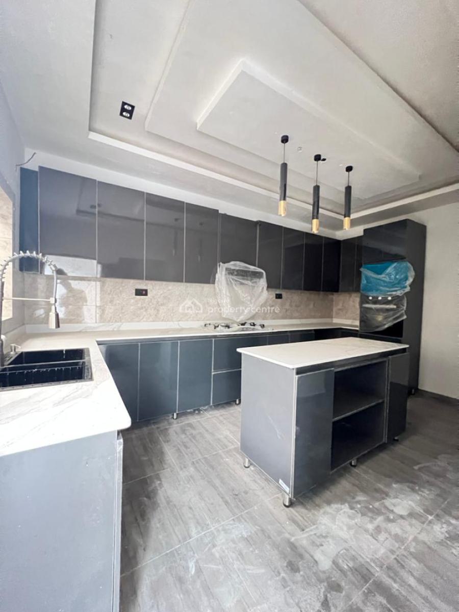 4bedrooms Duplex Townhouse in Oluyole Estate, Ibadan, Lateef Oyelade Estate, Oluyole, Oyo, Detached Duplex for Sale