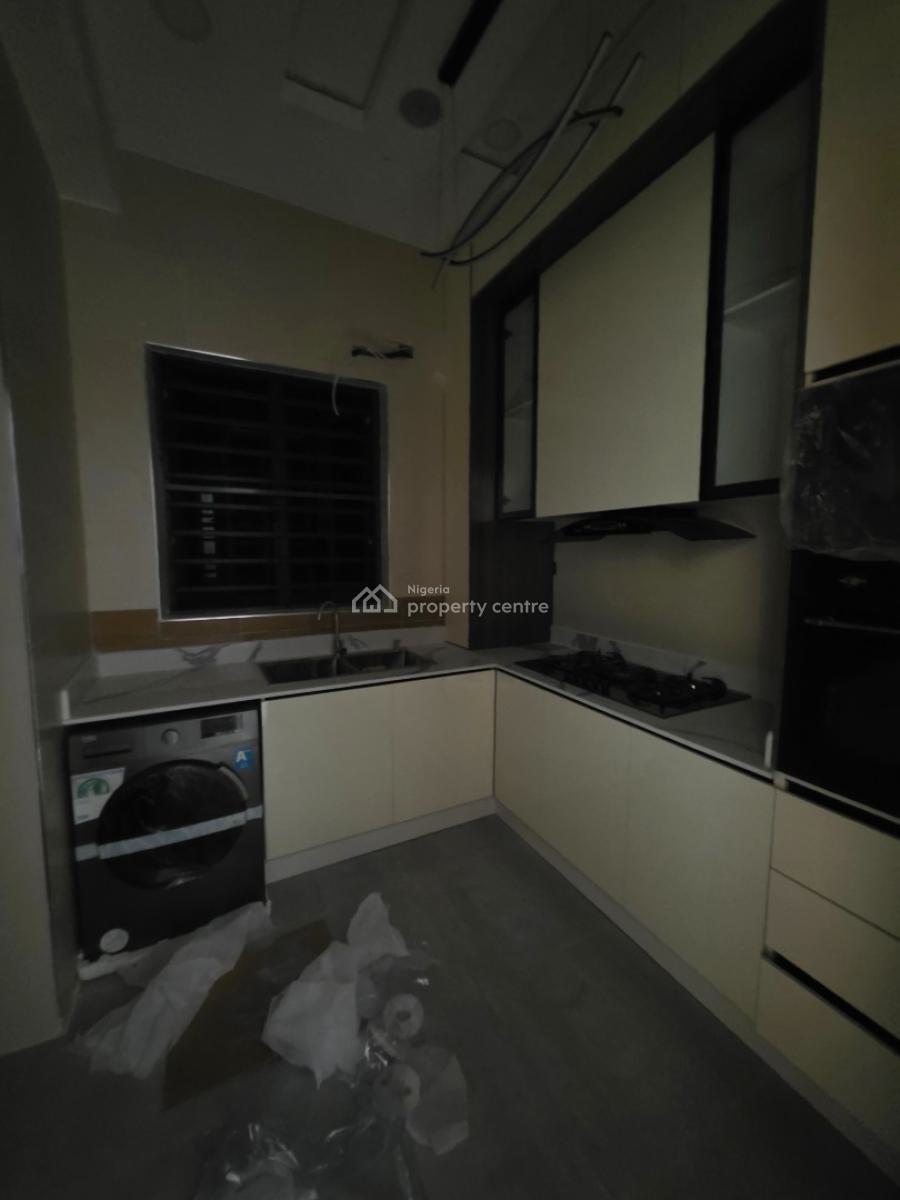 Brand-new 2 Bedrooms Flat, Lekki Phase 1 Proper, Lekki Phase 1, Lekki, Lagos, Flat / Apartment for Sale