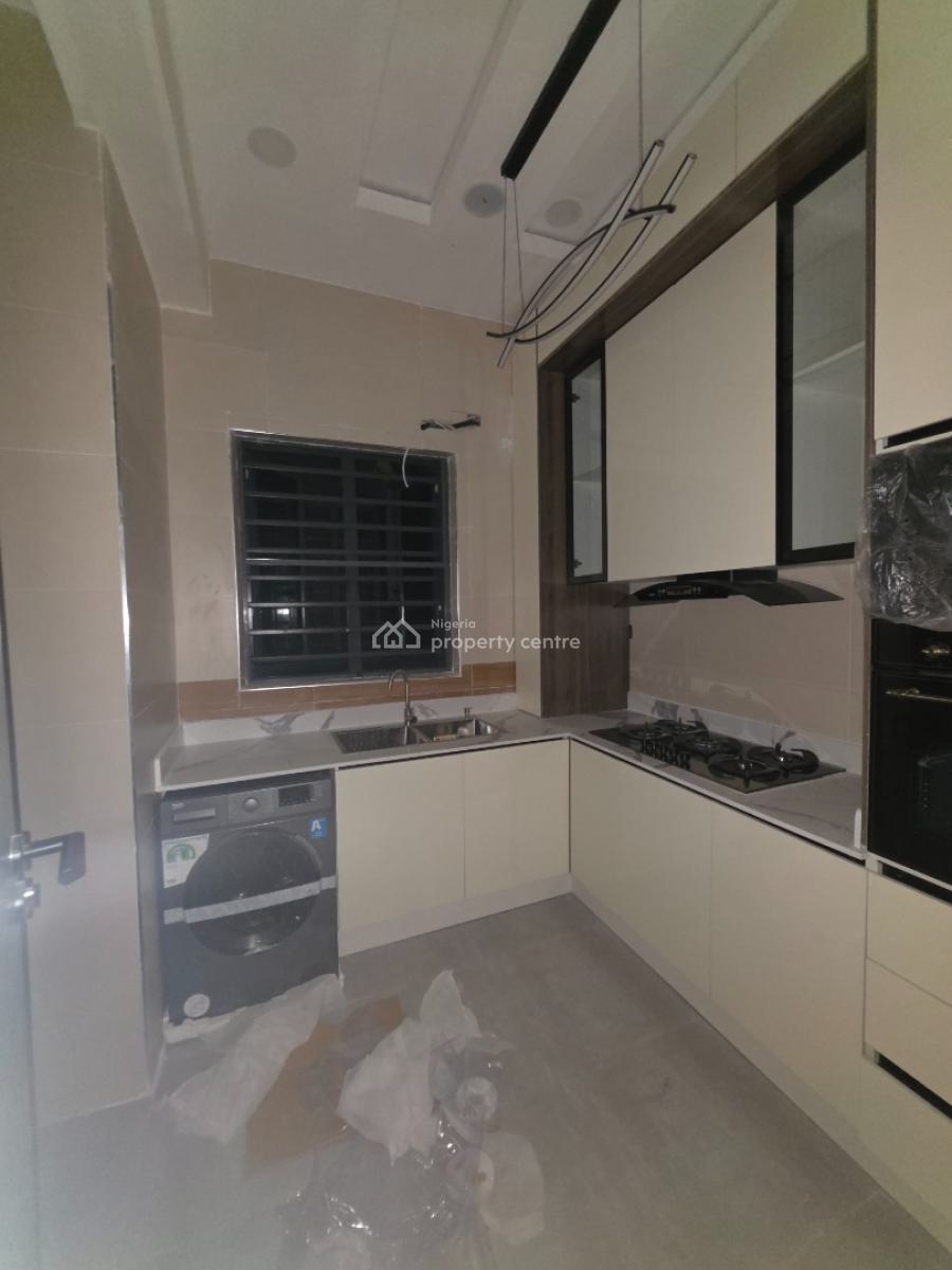 Brand-new 2 Bedrooms Flat, Lekki Phase 1 Proper, Lekki Phase 1, Lekki, Lagos, Flat / Apartment for Sale