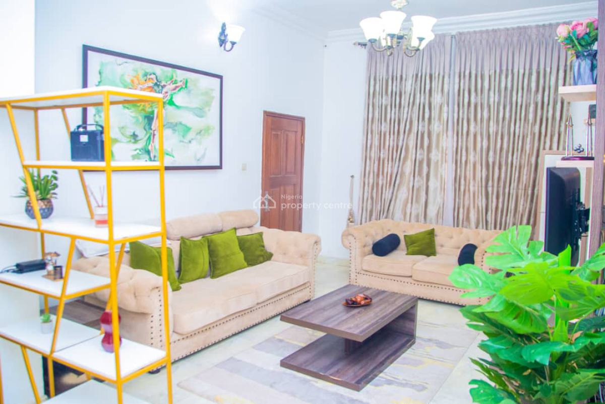 3-bedroom Terrace + 1 Bq -- Ikeja Gra, Ikeja Gra, Ikeja, Lagos, Flat / Apartment for Rent