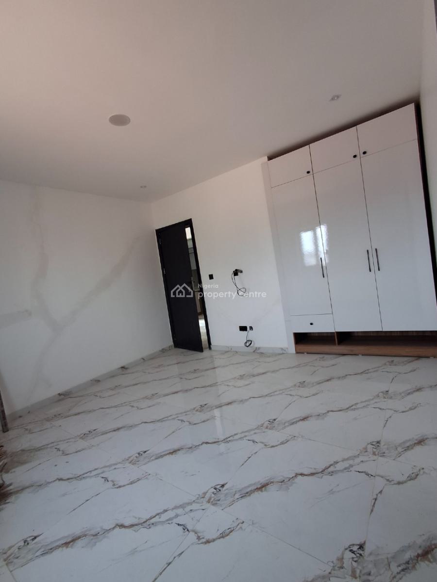 2bedroom Apartment, in a Well-secured Estate, Ikate, Lekki, Lagos, Flat / Apartment for Sale