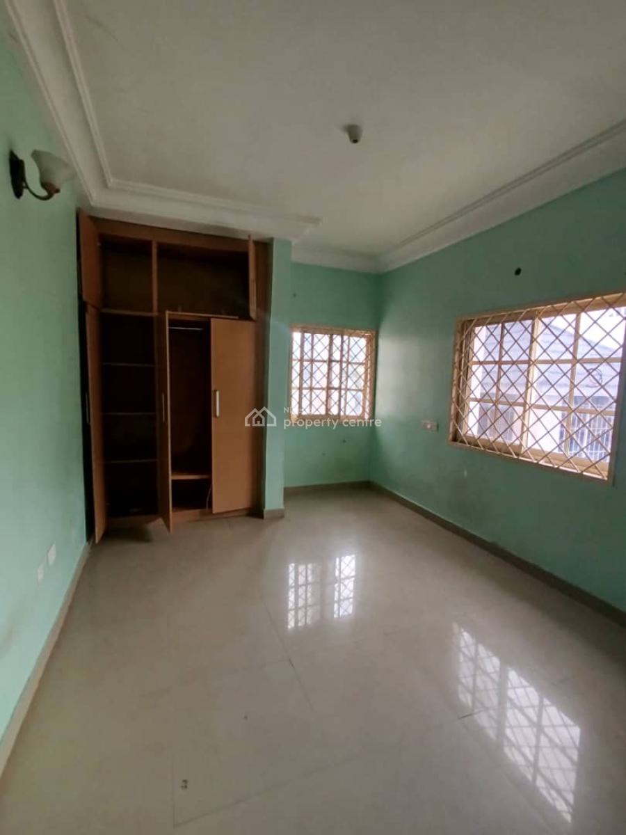 Spacious 3 Bedroom Flat Without Bq, Utako, Abuja, Flat / Apartment for Rent