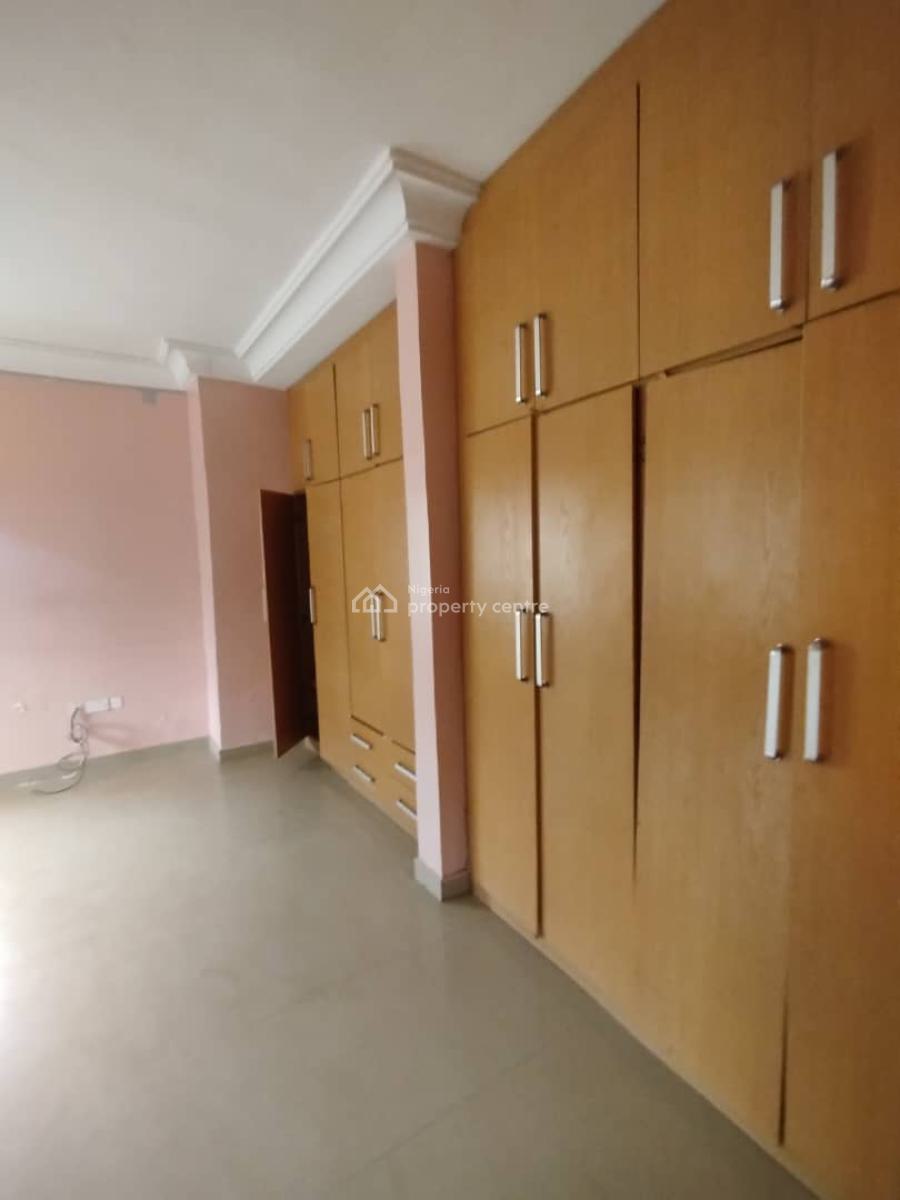 Spacious 3 Bedroom Flat Without Bq, Utako, Abuja, Flat / Apartment for Rent