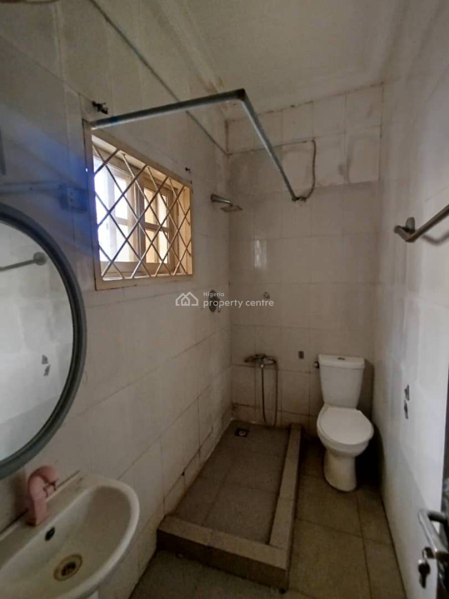 Spacious 3 Bedroom Flat Without Bq, Utako, Abuja, Flat / Apartment for Rent