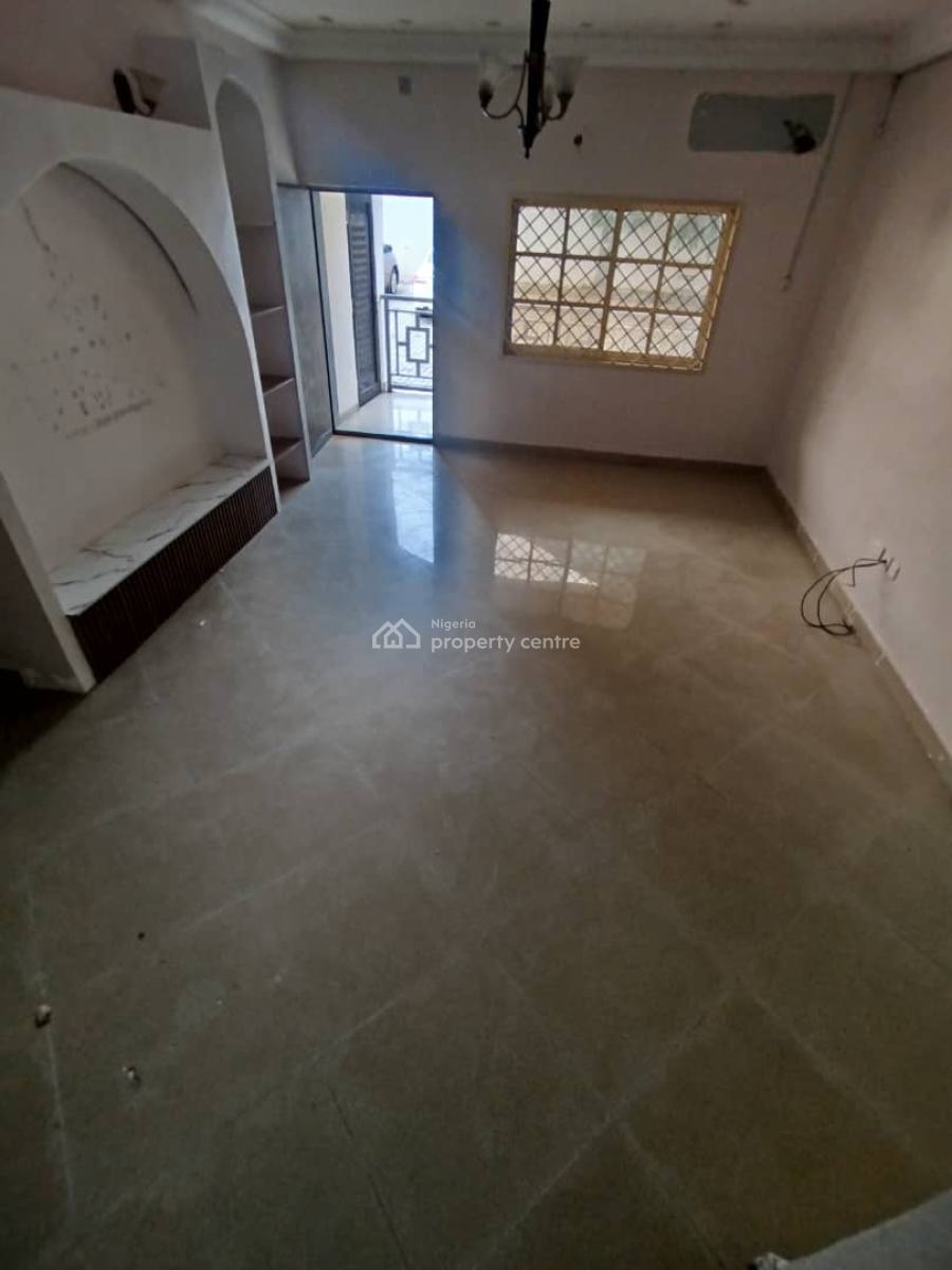 Spacious 3 Bedroom Flat Without Bq, Utako, Abuja, Flat / Apartment for Rent