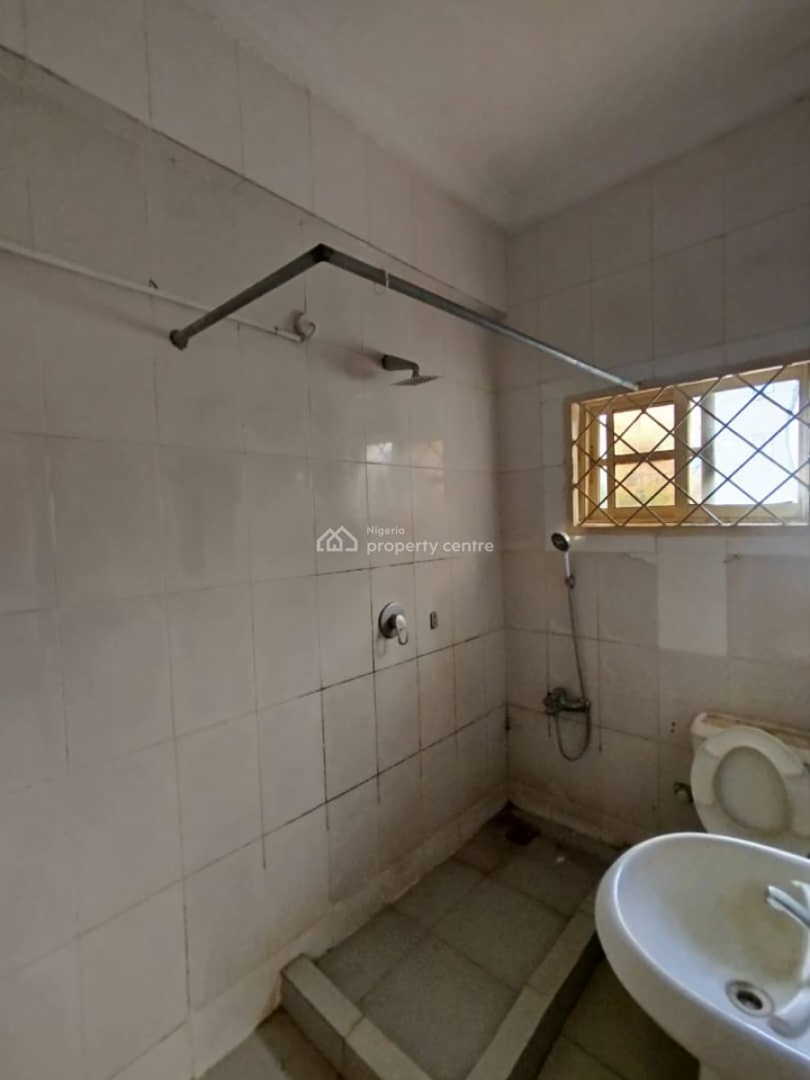 Spacious 3 Bedroom Flat Without Bq, Utako, Abuja, Flat / Apartment for Rent