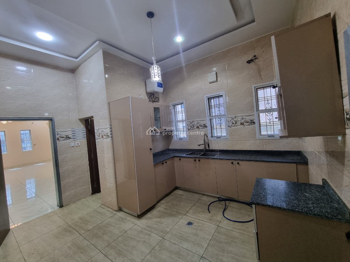 4 Bedroom Semi Detached Duplex with Bq, Jahi, Jahi, Abuja, Semi-detached Duplex for Rent