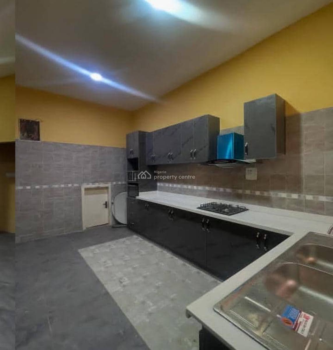 Spacious 5bedroom, Lekki Phase 1, Lekki, Lagos, Semi-detached Duplex for Rent