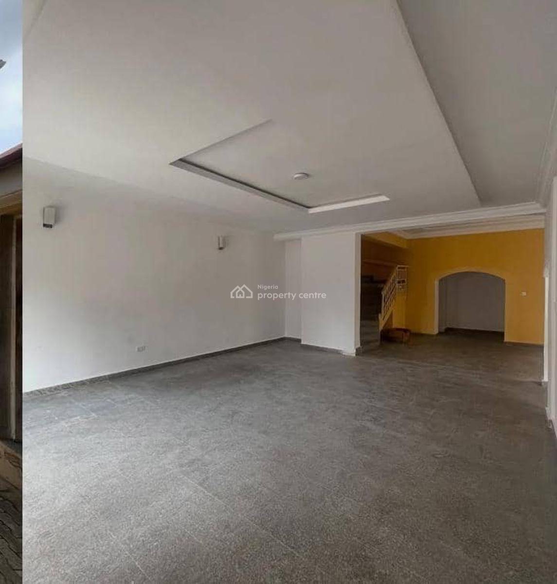Spacious 5bedroom, Lekki Phase 1, Lekki, Lagos, Semi-detached Duplex for Rent