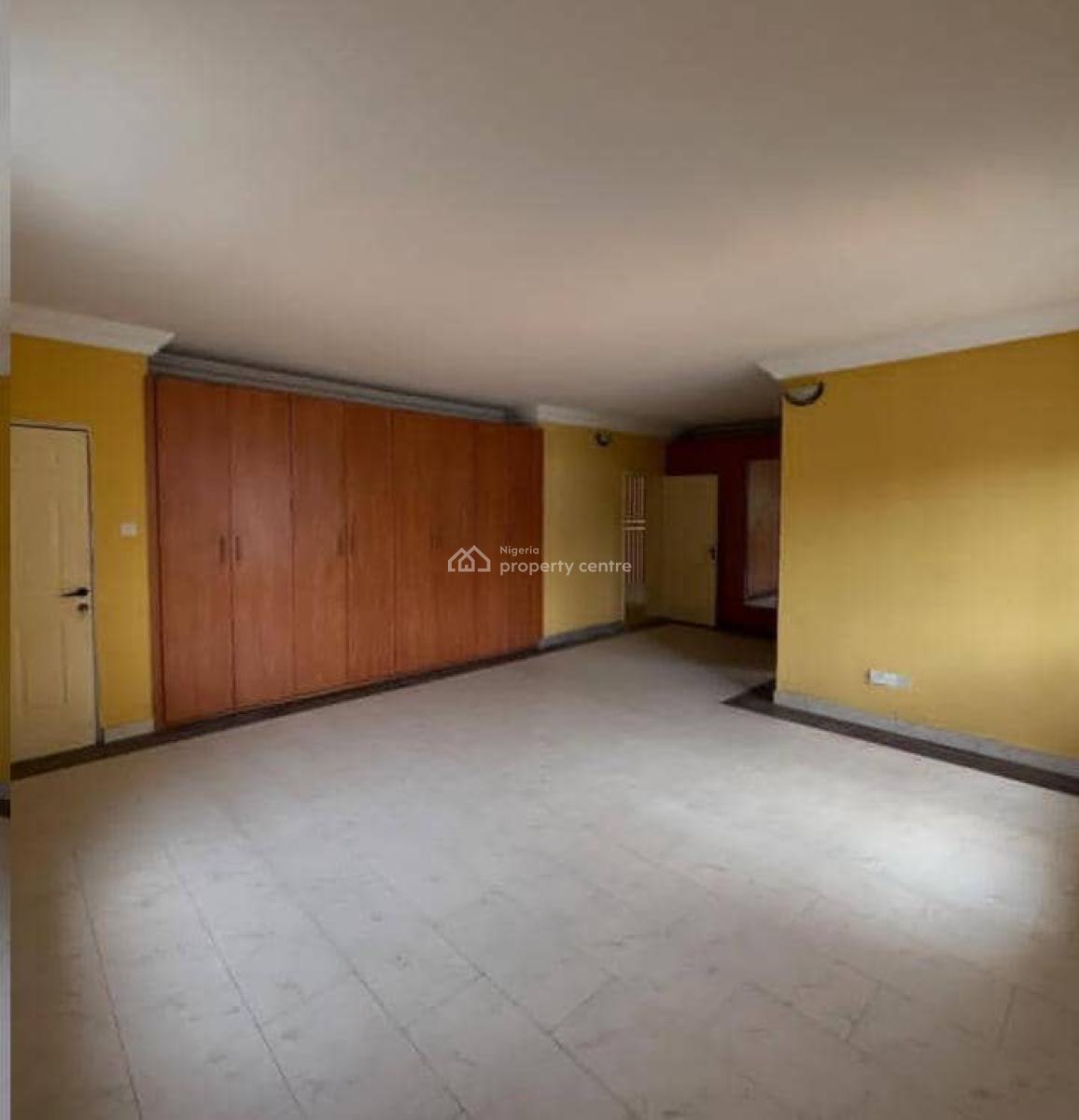 Spacious 5bedroom, Lekki Phase 1, Lekki, Lagos, Semi-detached Duplex for Rent