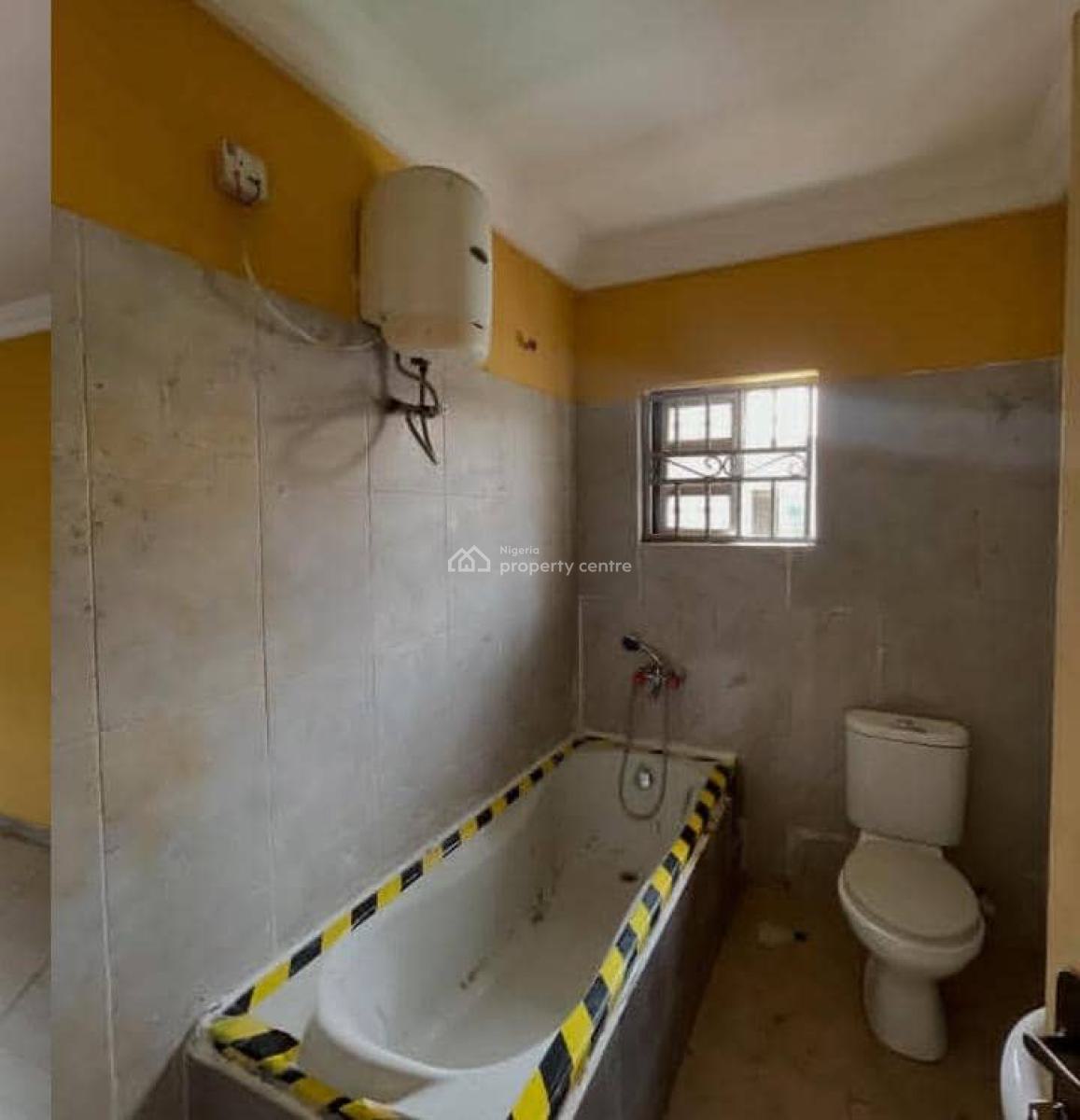 Spacious 5bedroom, Lekki Phase 1, Lekki, Lagos, Semi-detached Duplex for Rent
