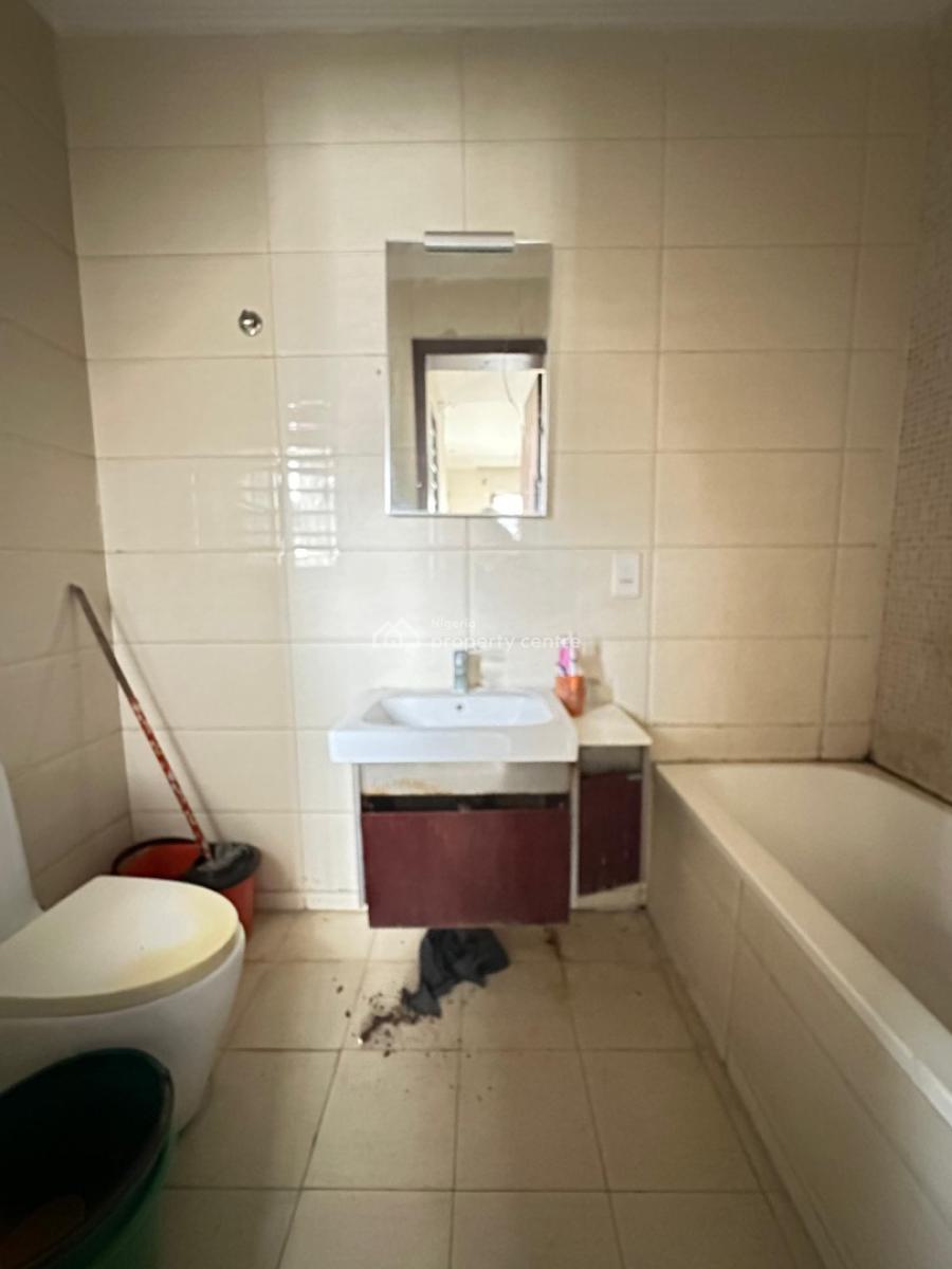 Spaciously Built 3 Bedroom Apartment with Bq, Ikota, Lekki, Lagos, Flat / Apartment for Rent