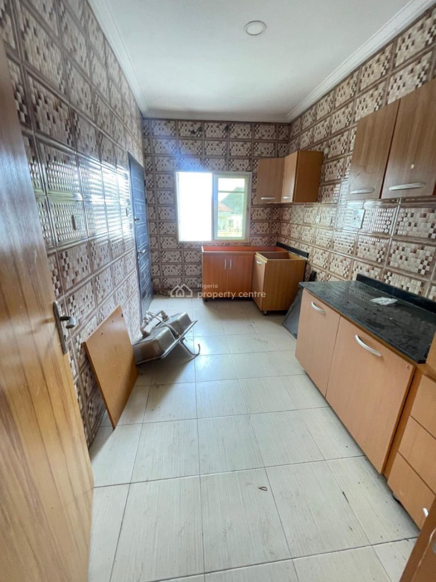 2 Bedroom Apartment, Ikota, Lekki, Lagos, Flat / Apartment for Rent