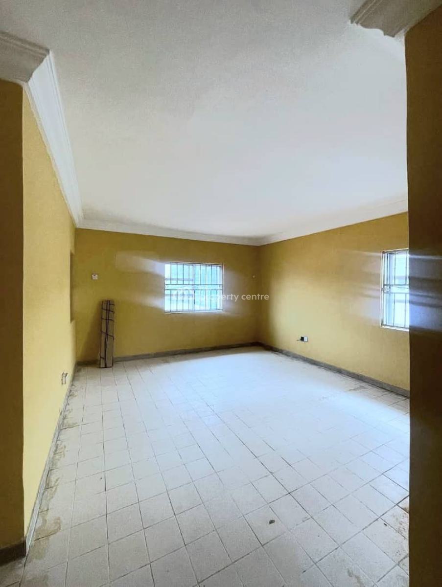 Contemporary 5 Bedroom Semi-detached with 2 Bq, Lekki Phase 1, Lekki, Lagos, Semi-detached Duplex for Rent
