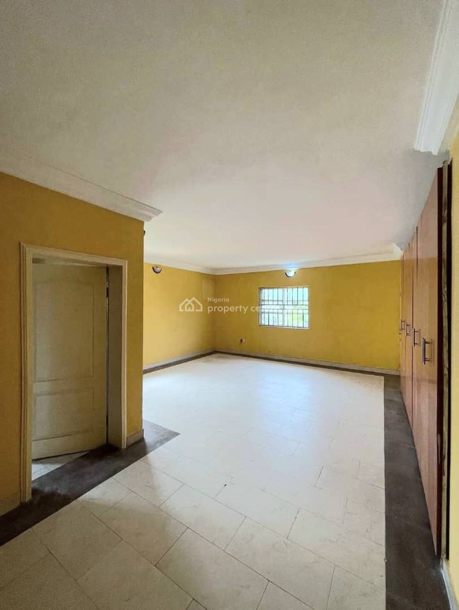 Contemporary 5 Bedroom Semi-detached with 2 Bq, Lekki Phase 1, Lekki, Lagos, Semi-detached Duplex for Rent
